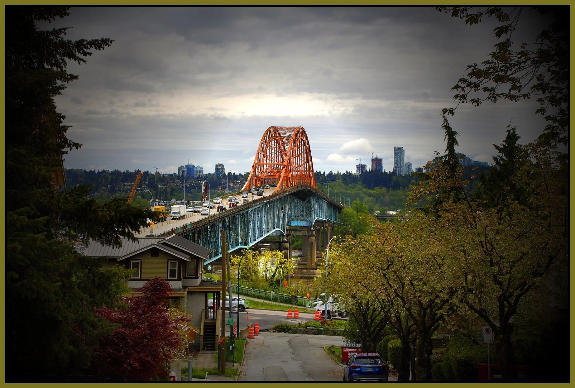 Pattulo Bridge New West_May 4_2022_HDR_4G8993_peVbrClrs_Intnse_4x6s.jpg