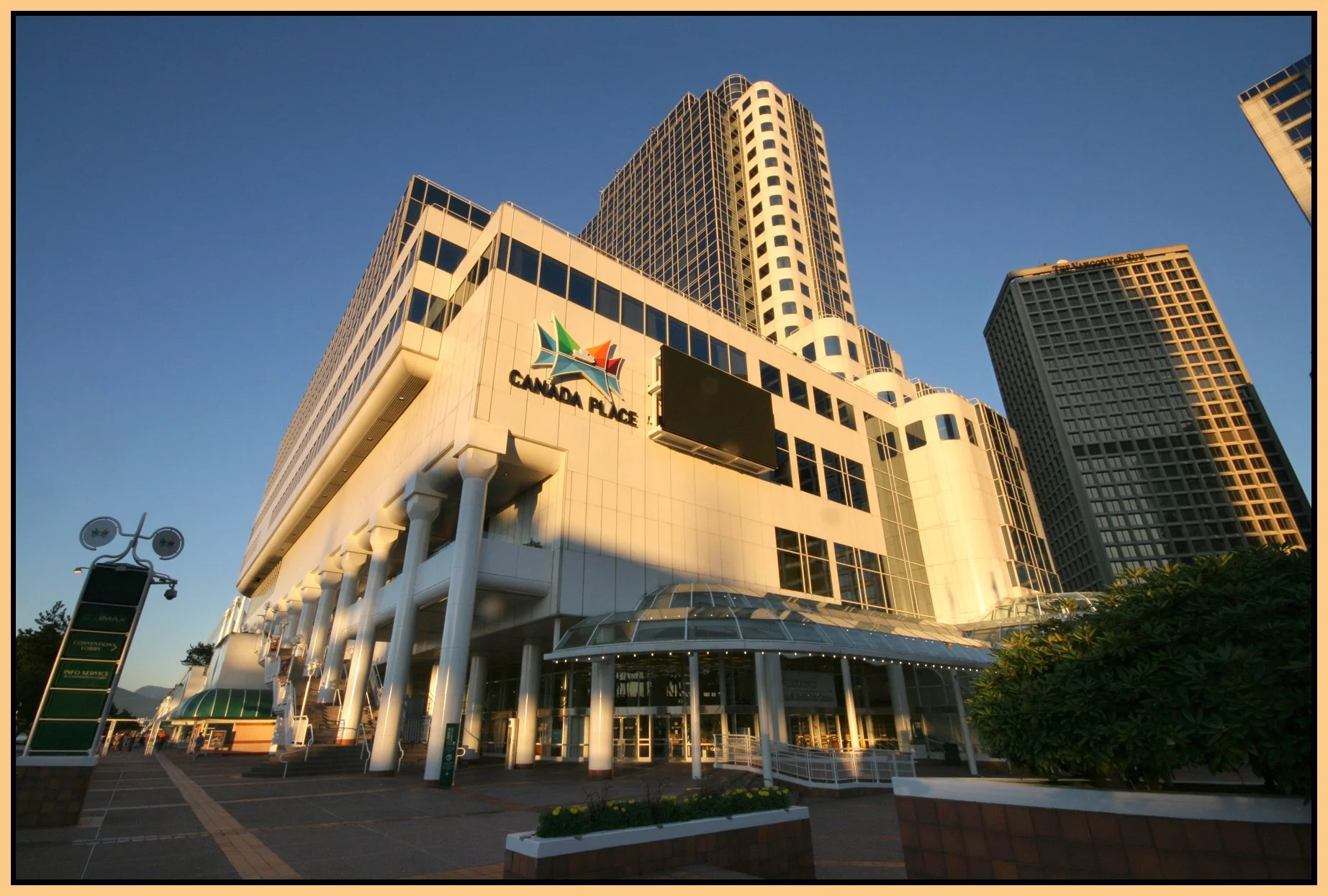 Canada Place_Aug 1_2007_7729_4x6s.jpg