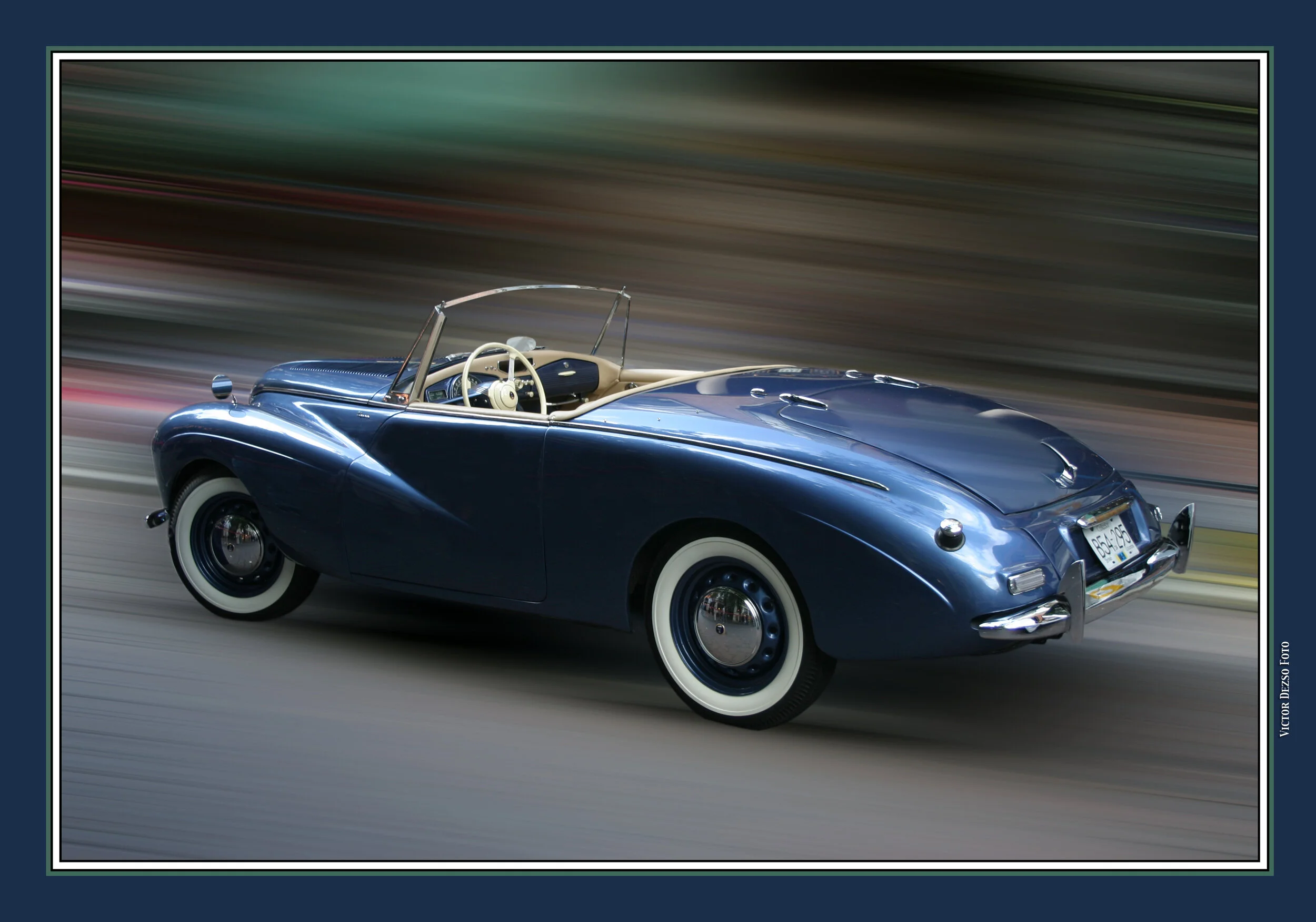 Blue Car_7913_1s.jpg