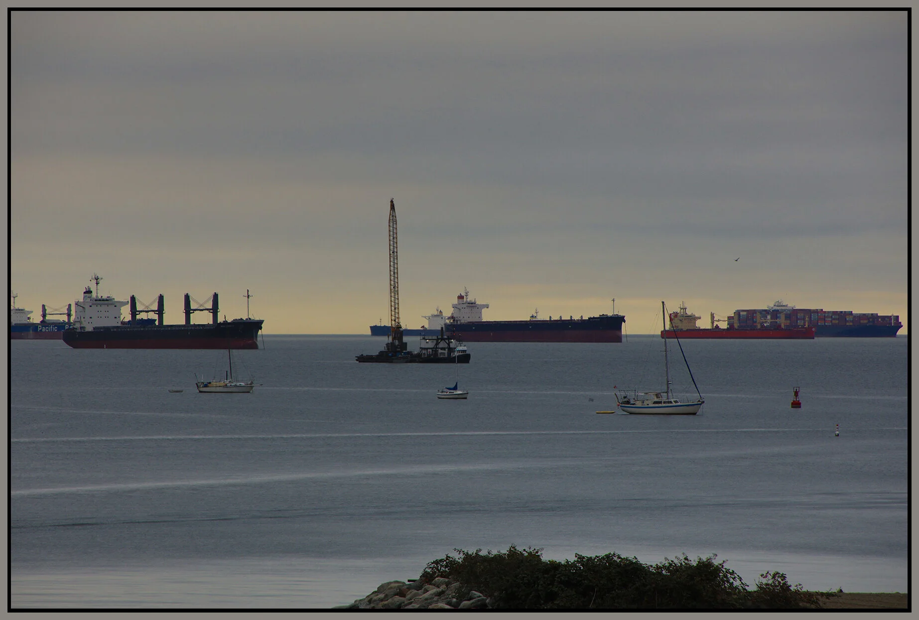 English Bay Ships_Oct 28_2020_HDR_4G0468_4x6s.jpg