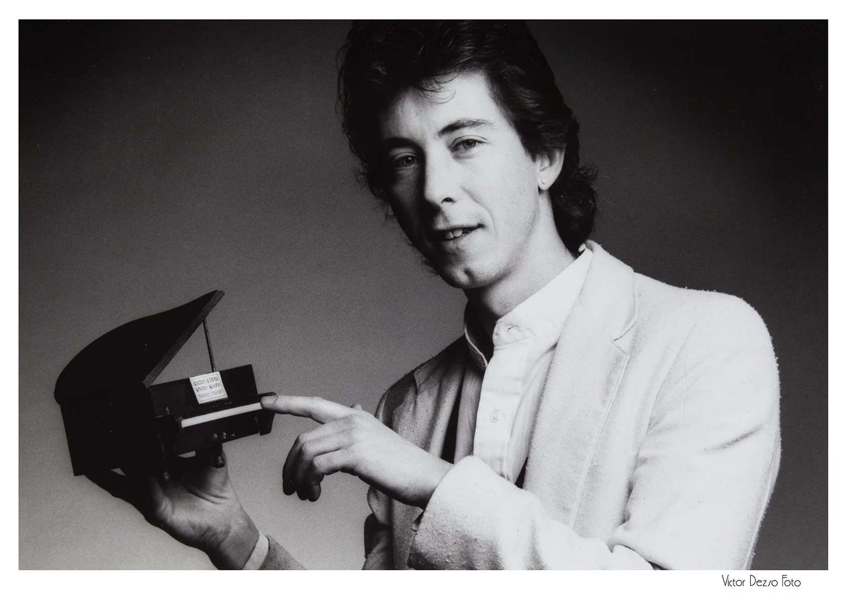 1980's_4932_4x6.jpg