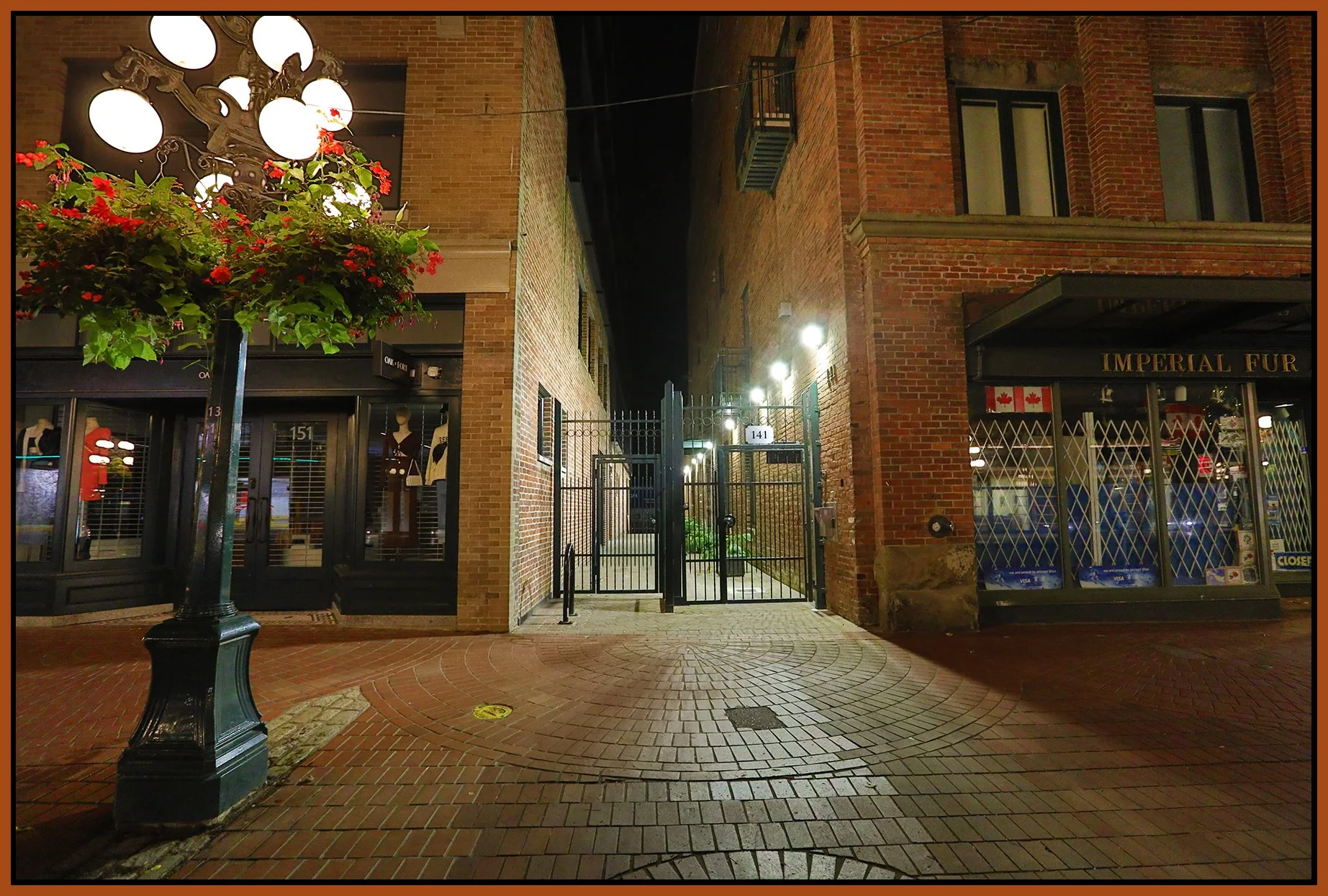 Gastown 141 Water St_Sep 8_2022_HDR_5B7599_4x6s.jpg