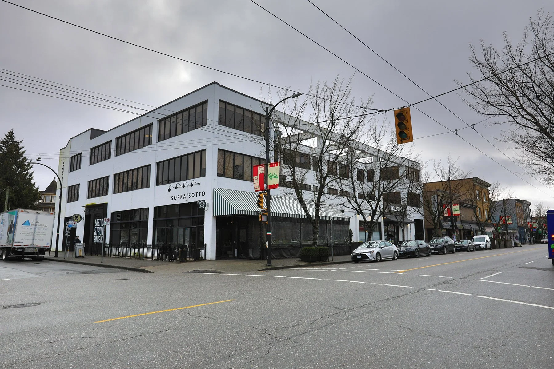1502 Commercial Dr_Sopra Sotto_Mar 13_2026_HDR_4K9727_4x6.jpg