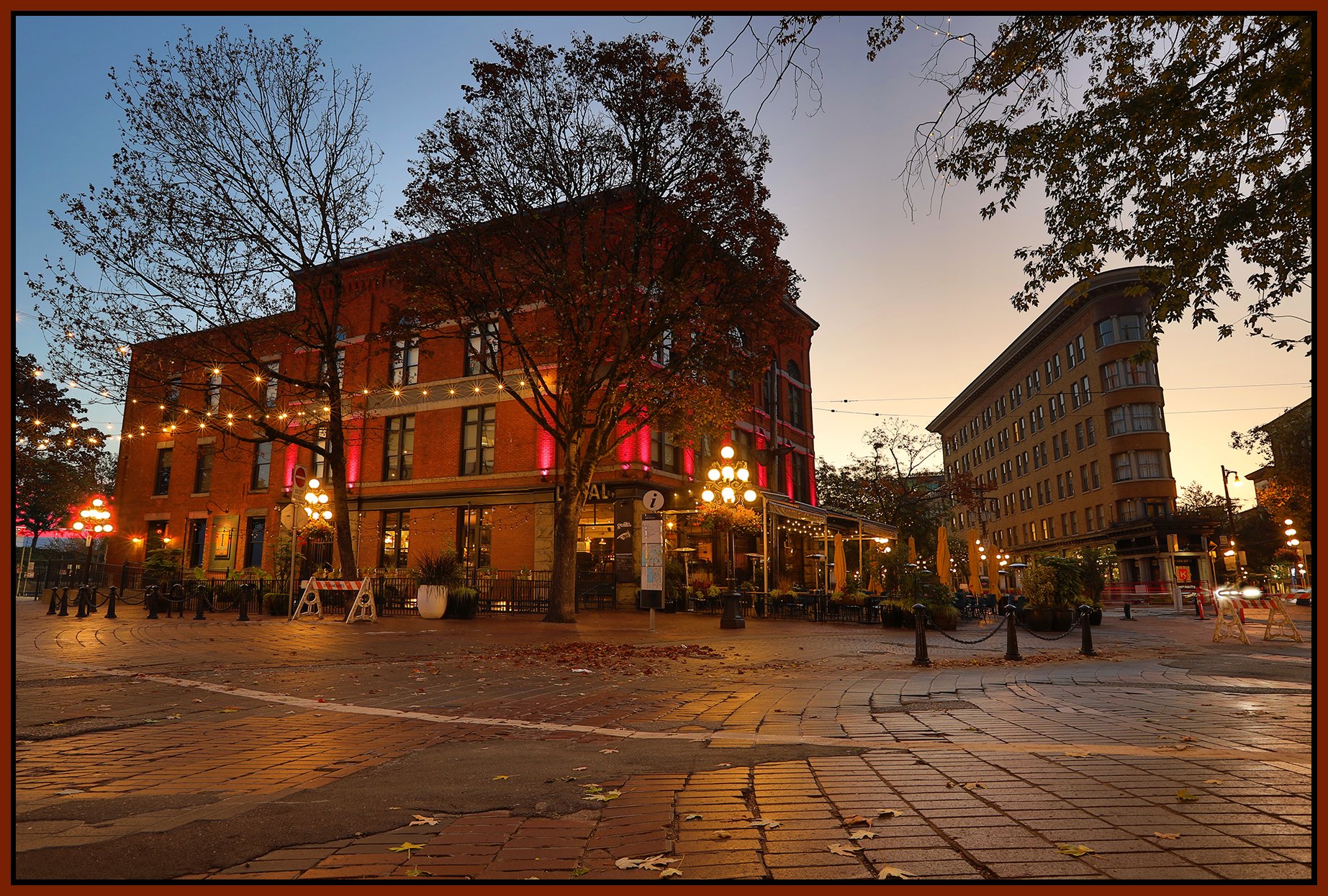 Gastown Maple Tree Sq_Oct 5_2022_HDR_5C0334_4x6s.jpg