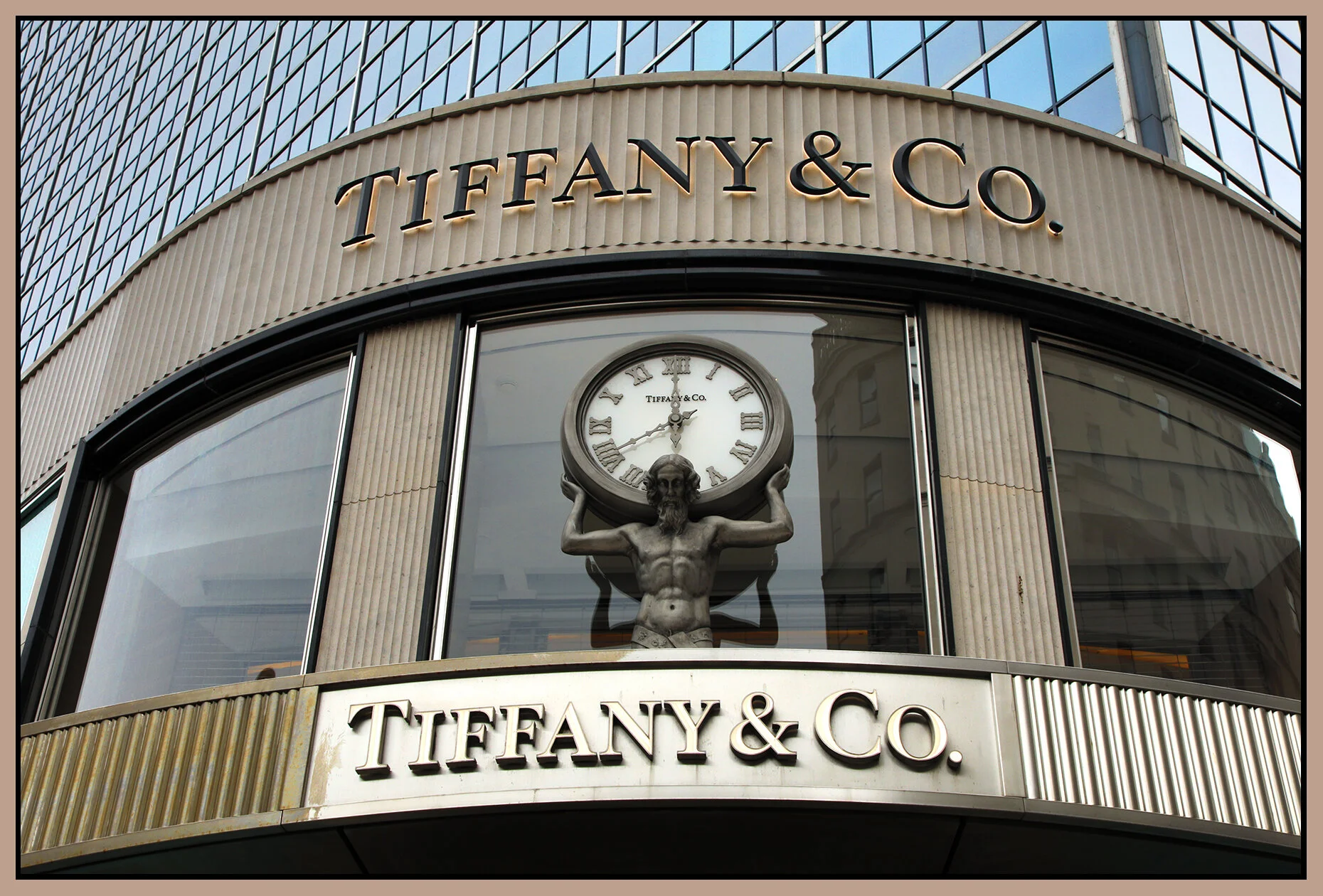 Tiffany & Co Sign_May 30_2021_HDR_4G9250_4x6s.jpg