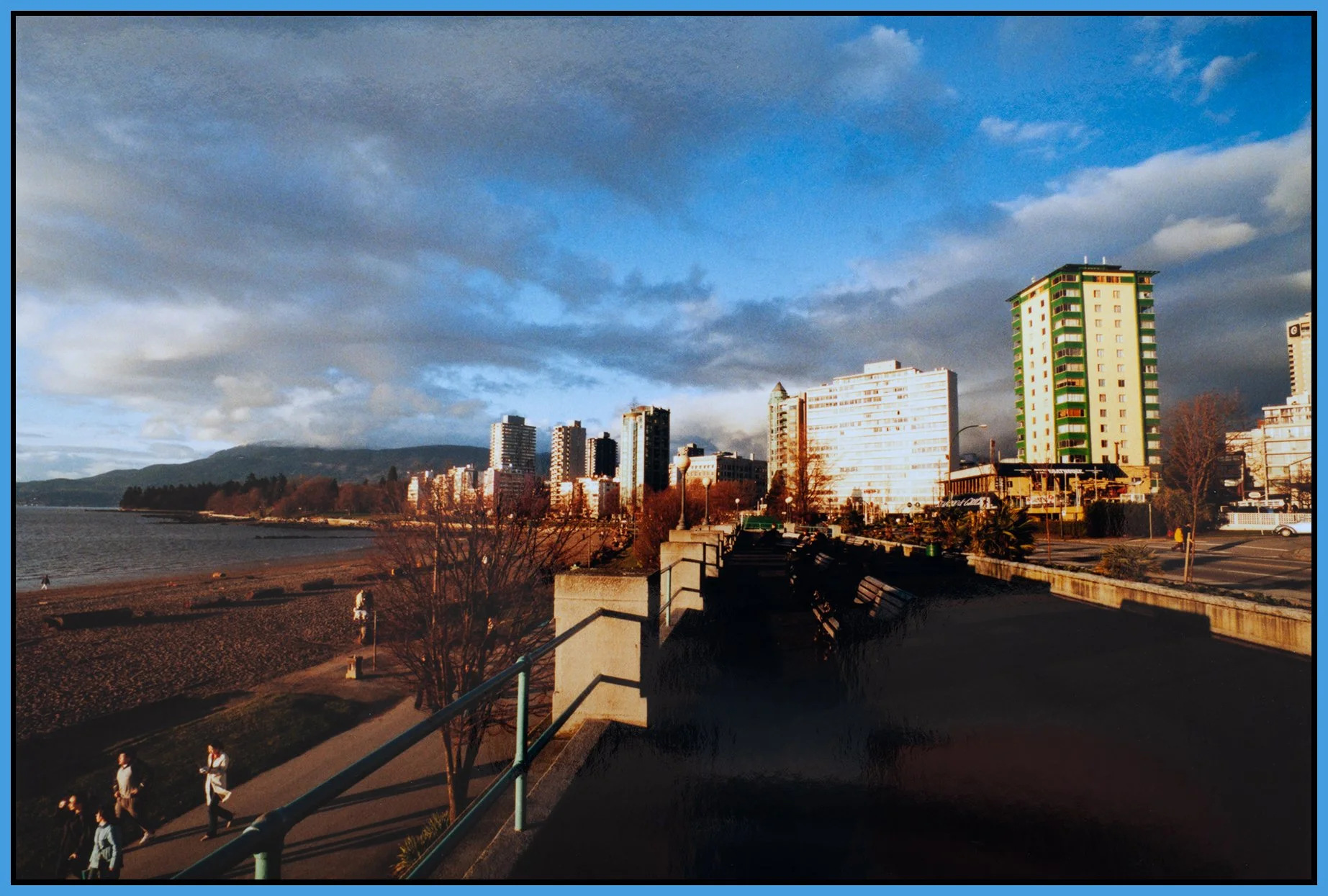 English Bay LkgNW_Feb 2002_1727_4x6s.jpg