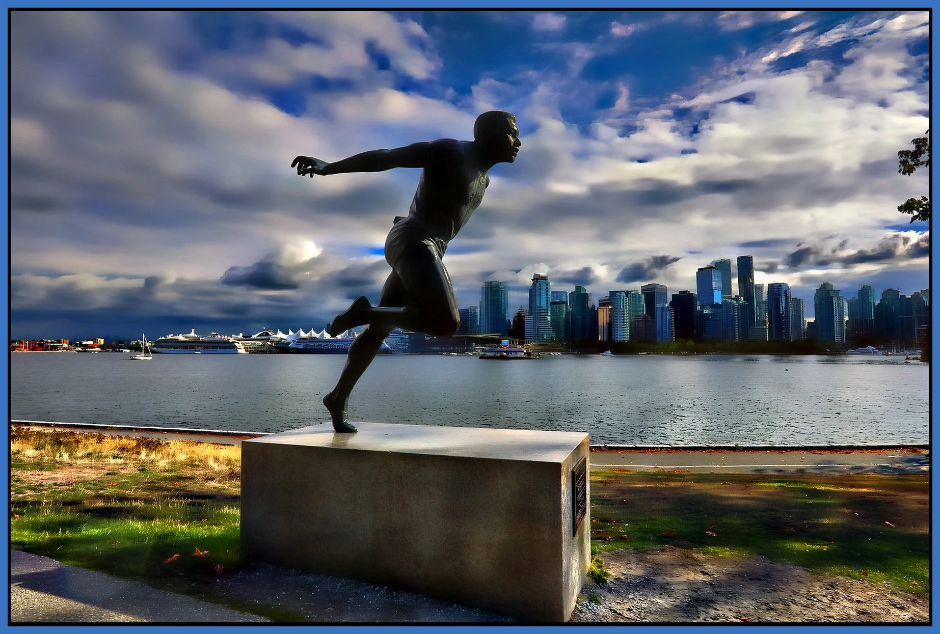 Vancouver from Stanley Park Runner_Sep 11_2024_HDR_4J3850_peHdr2013_1_4x6s.jpg