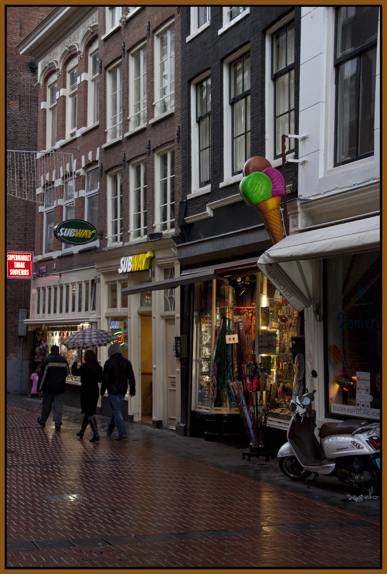 Amsterdam_Oct 18_2011_9901_4x6s.jpg