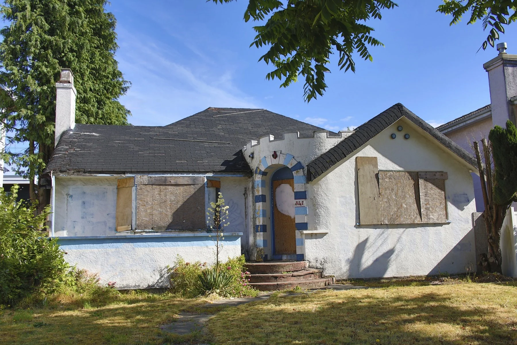 341 King Edward_Jul 30_2017_HDR_L8700_4x6.jpg