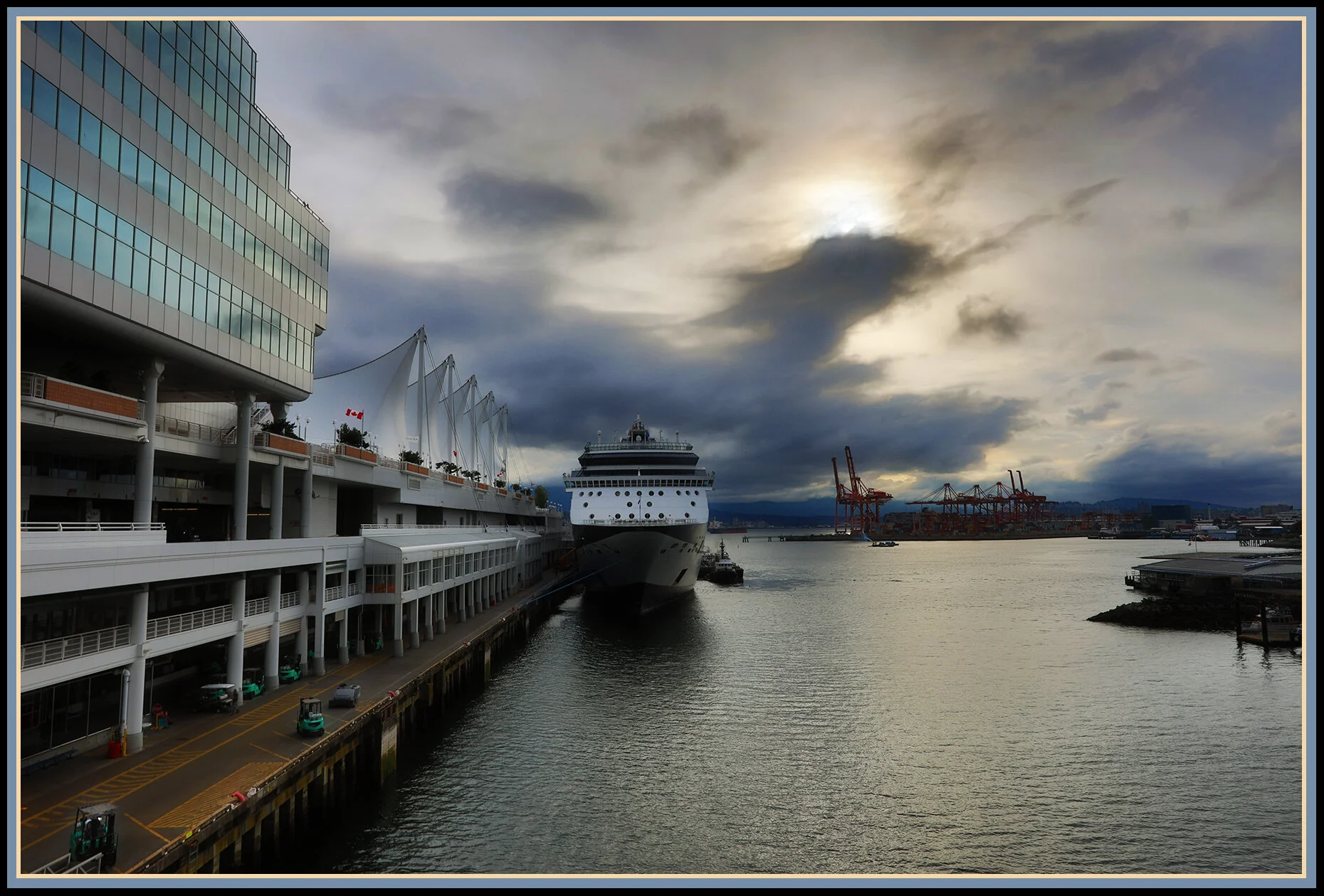 Pan Pac LkgN_Jun 22_2018_HDR_C7847_peSat&Glo_4x6s.jpg