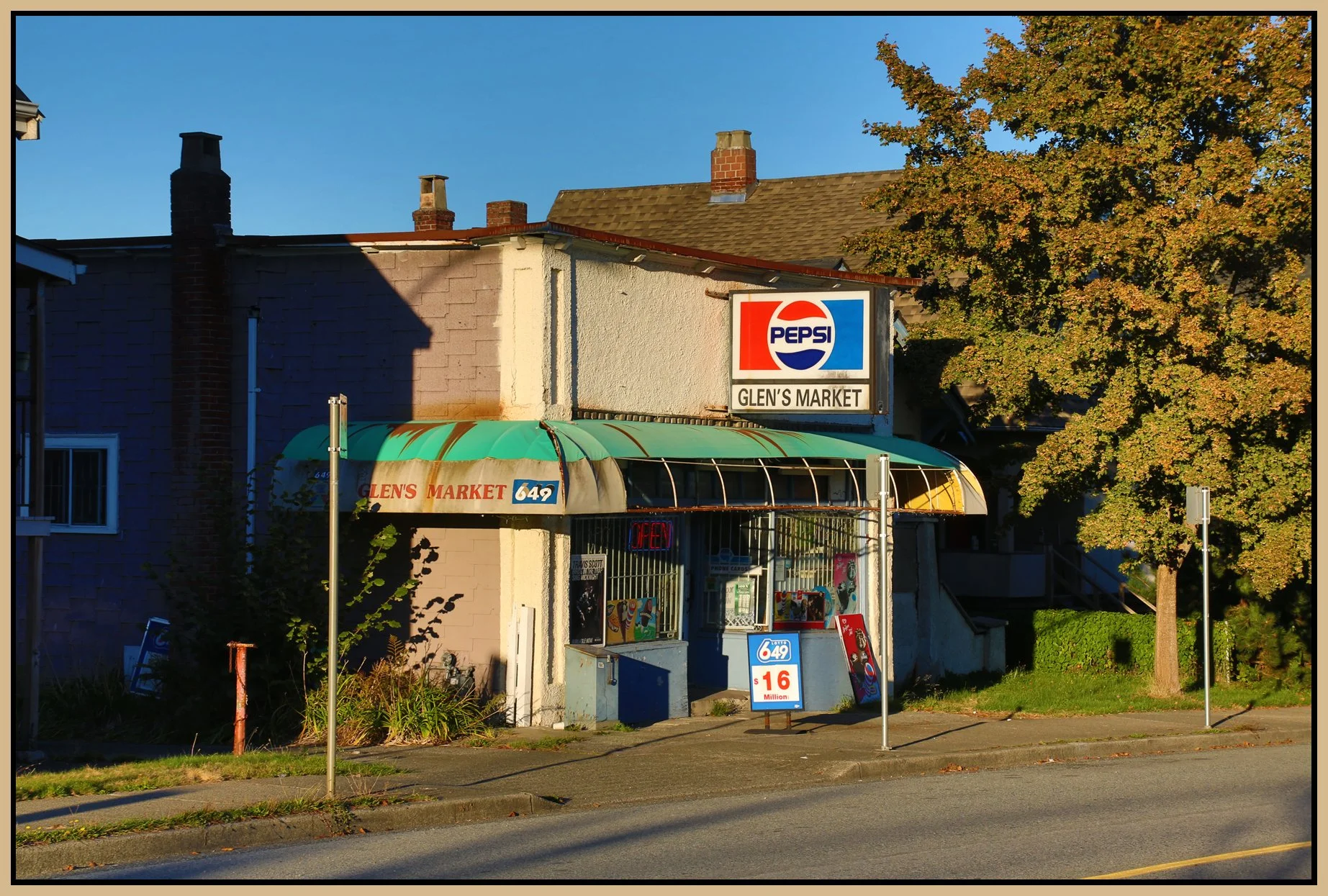 Glen's Mkt on Dundas_Oct 2_2016_HDR_L0502_4x6s.jpg
