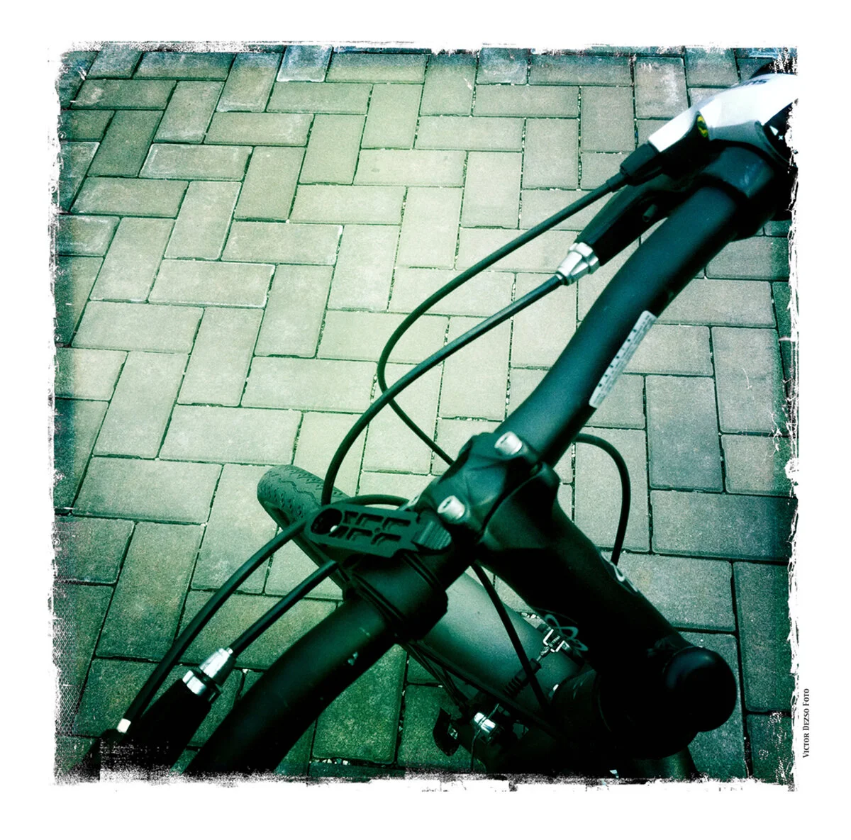 KHS Bike_Aug 2011_0329_4x4s.jpg