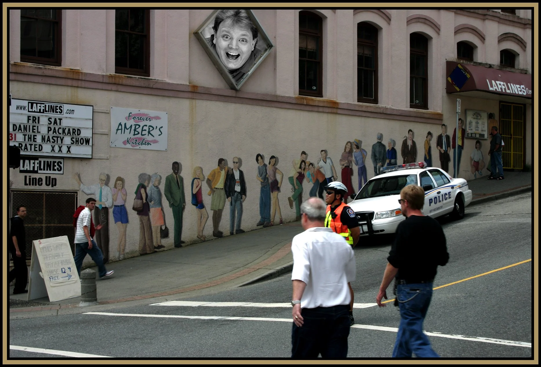 New West 4th Street Mural_Jul 11_2004_5369_4x6s.jpg
