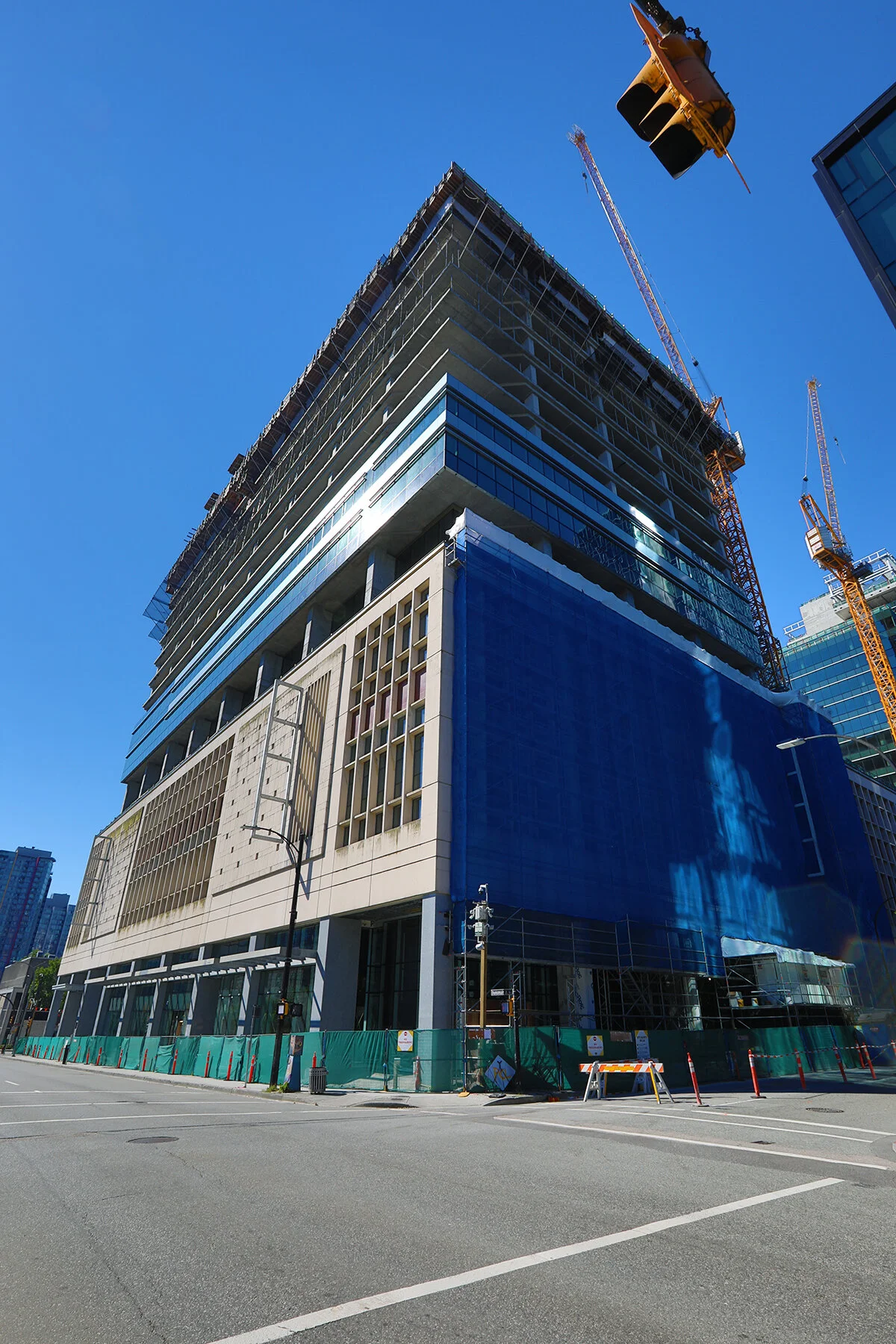 The Post Amazon Const_Jun 27_2021_HDR_5A0248_4x6.jpg