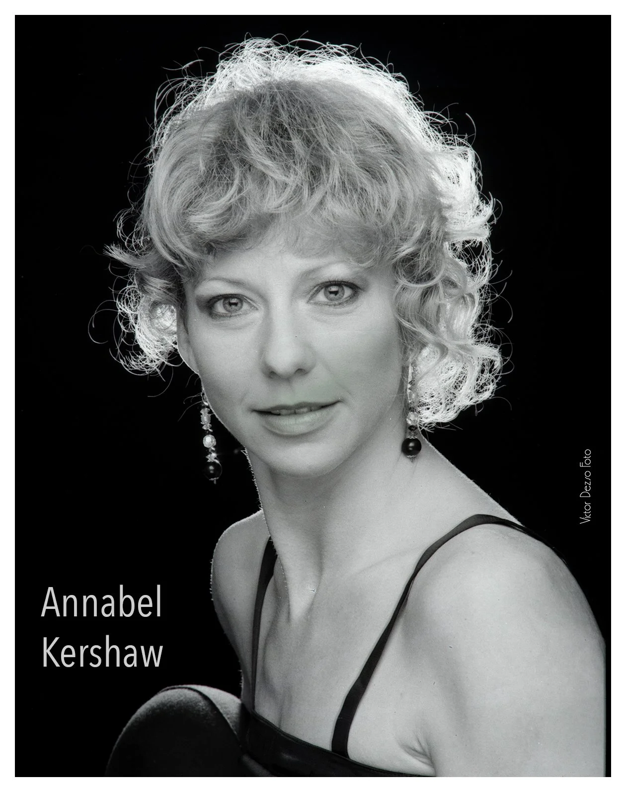 Annabel Kershaw_2276_4x5s.jpg