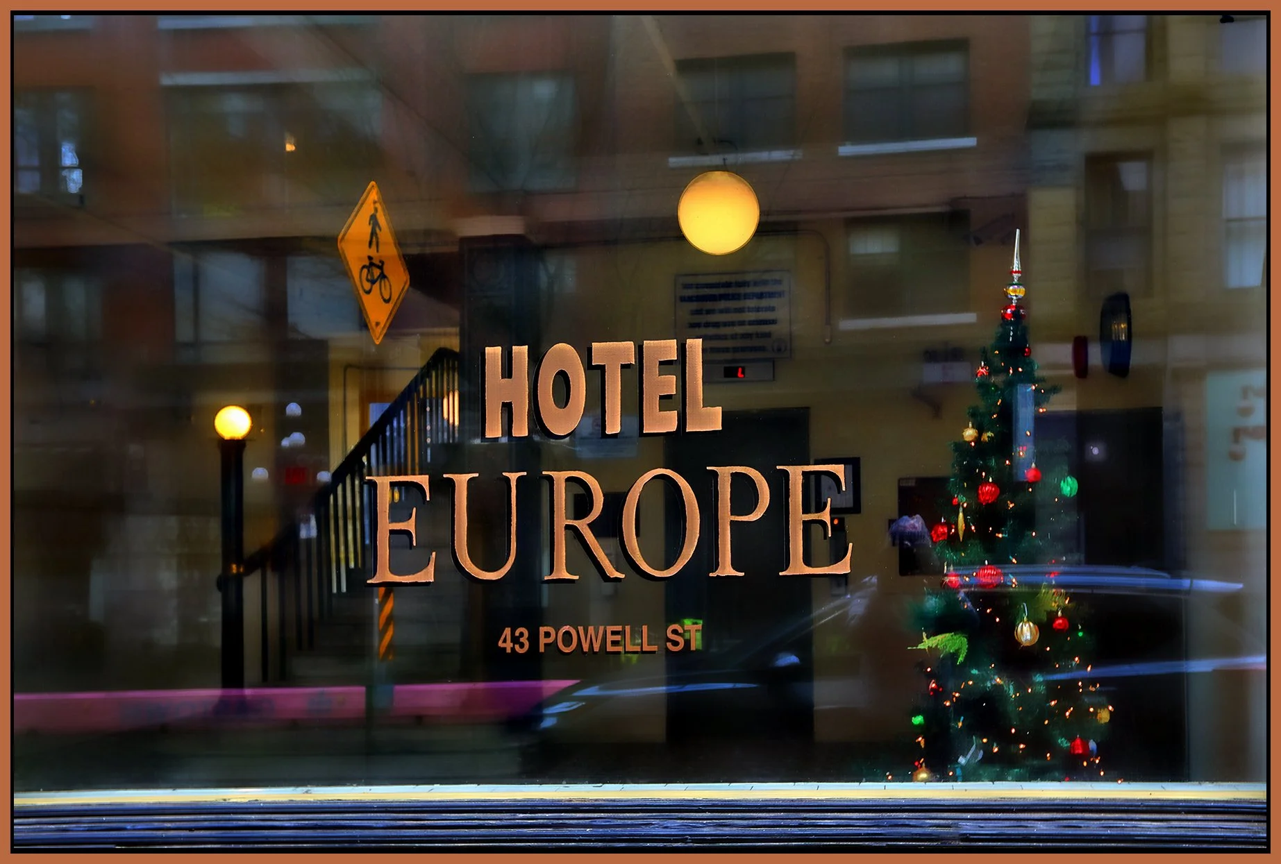 Gastown Maple Tree Square Hotel Europe Sign_HDR_5E6373_1_peHdr2013_1_4x6s.jpg