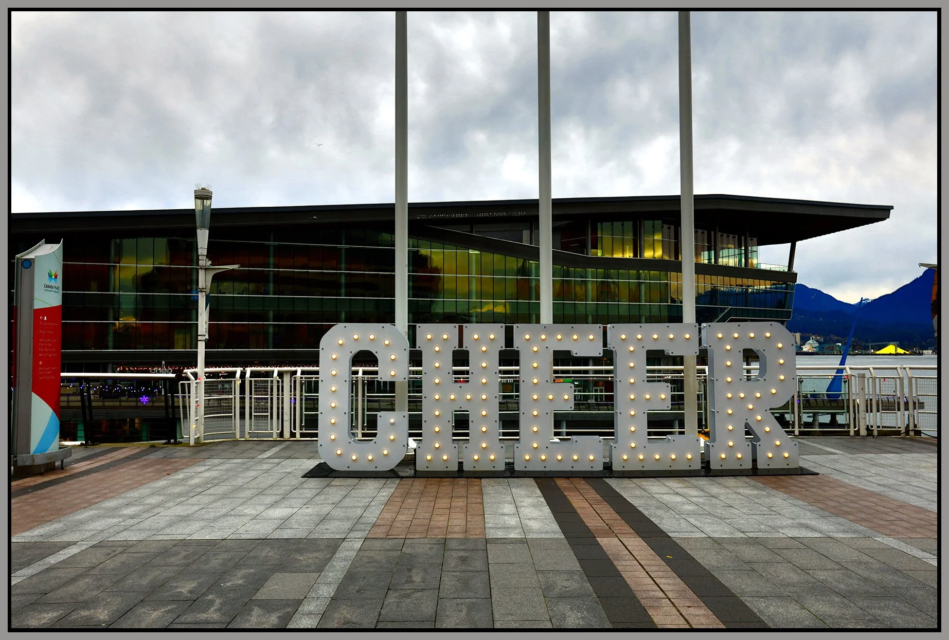 Coal Harbour Cheer Sign_Nov 28_2025_HDR_4K5615_peDrkn&ImpCntrst_4x6s.jpg