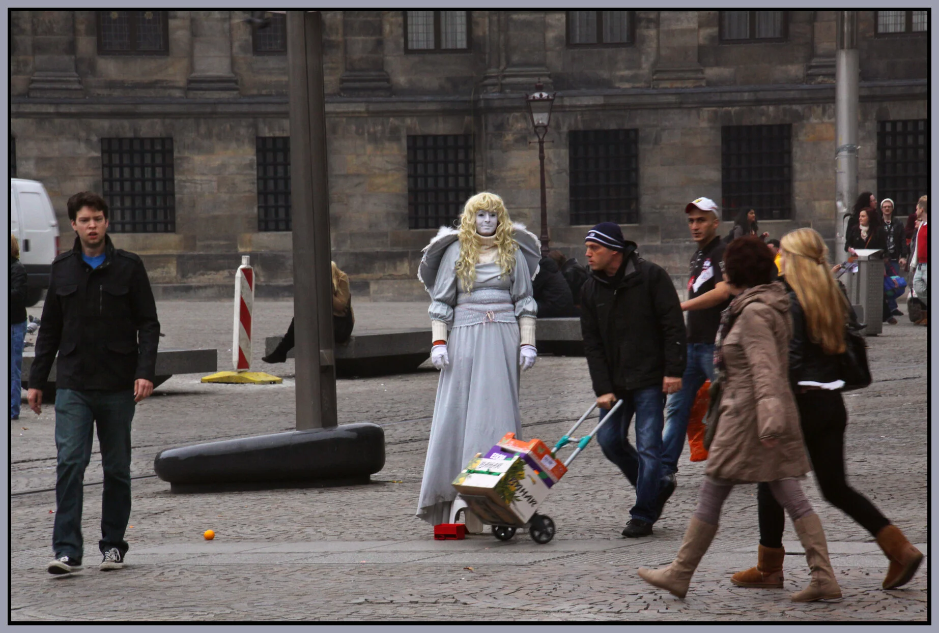 Amsterdam_Nov 8_2011_6585vel_4x6s.jpg