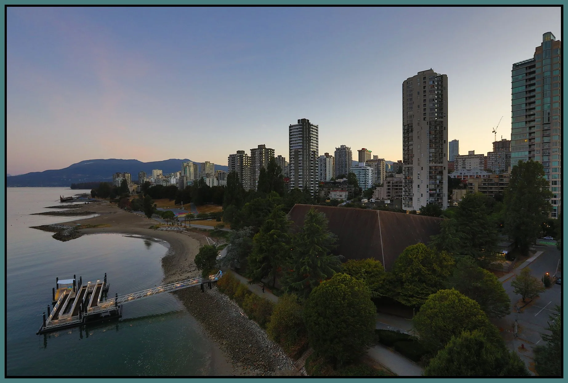 Burrard Bridge LkgNW_Sep 8_2022_HDR_5B8019_4x6s.jpg