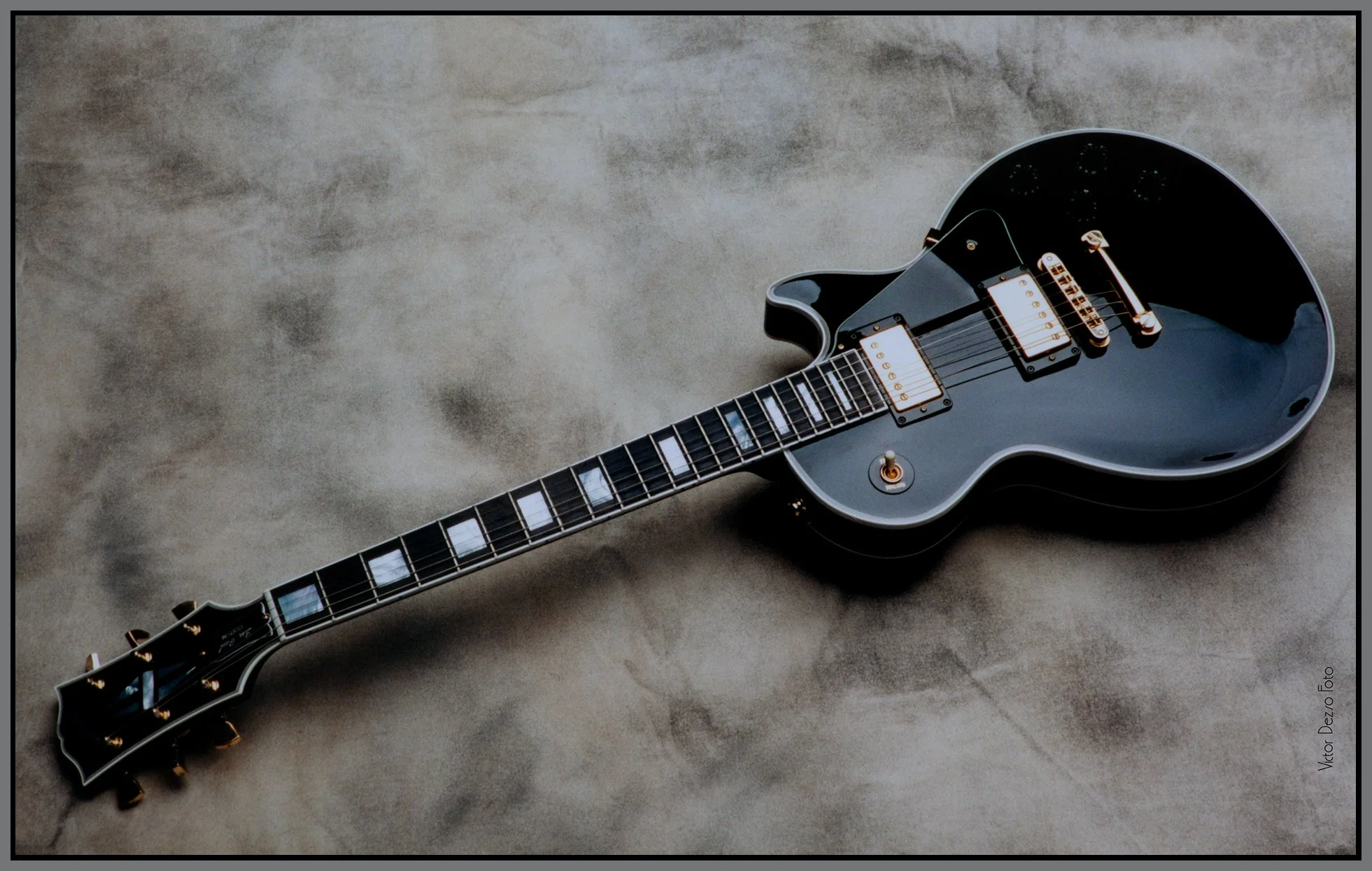 Greg's Gibson_Aug 2001_0463_4x6s.jpg