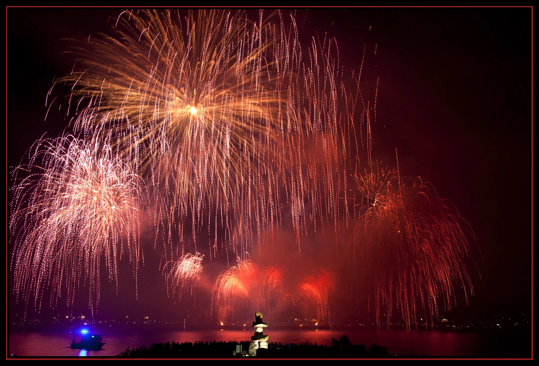 Fireworks Spain_Aug 3_2011_4874_4x6s.jpg