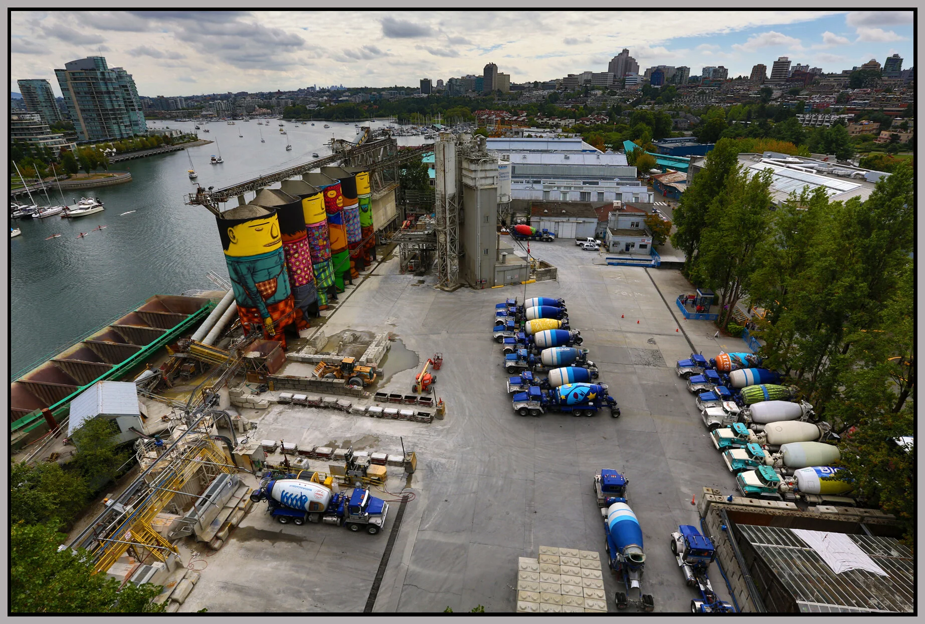 Gr.Bg Cement Mural_Sep 1_2014_HDR_F7275_4x6s.jpg