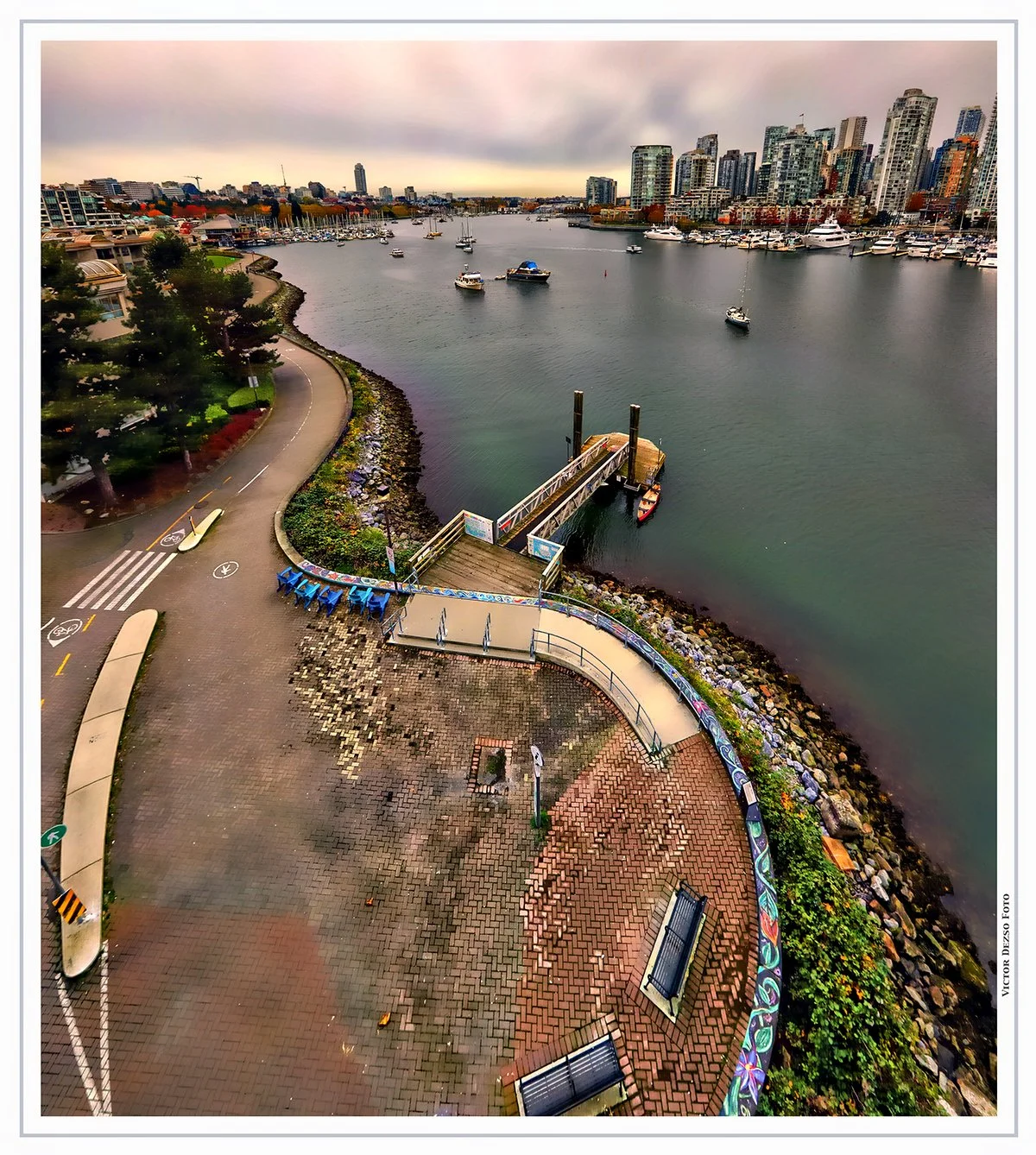 Cambie Bridge LkgW_Oct 30_2024_HDR_Pan_5E3891_peHyprstripHdr2013_1_4x5.jpg