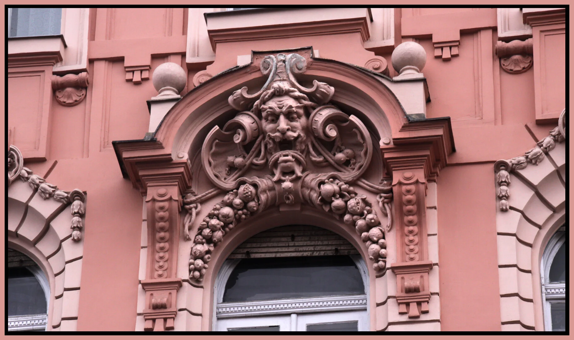 Budapest_Oct 24_2011_0898_4x6s.jpg