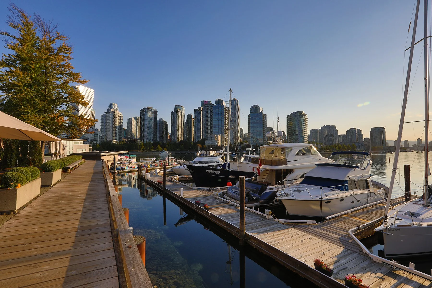 Granville Island Boats LkgN_Aug 31_2022_HDR_5B6803_4x6.jpg