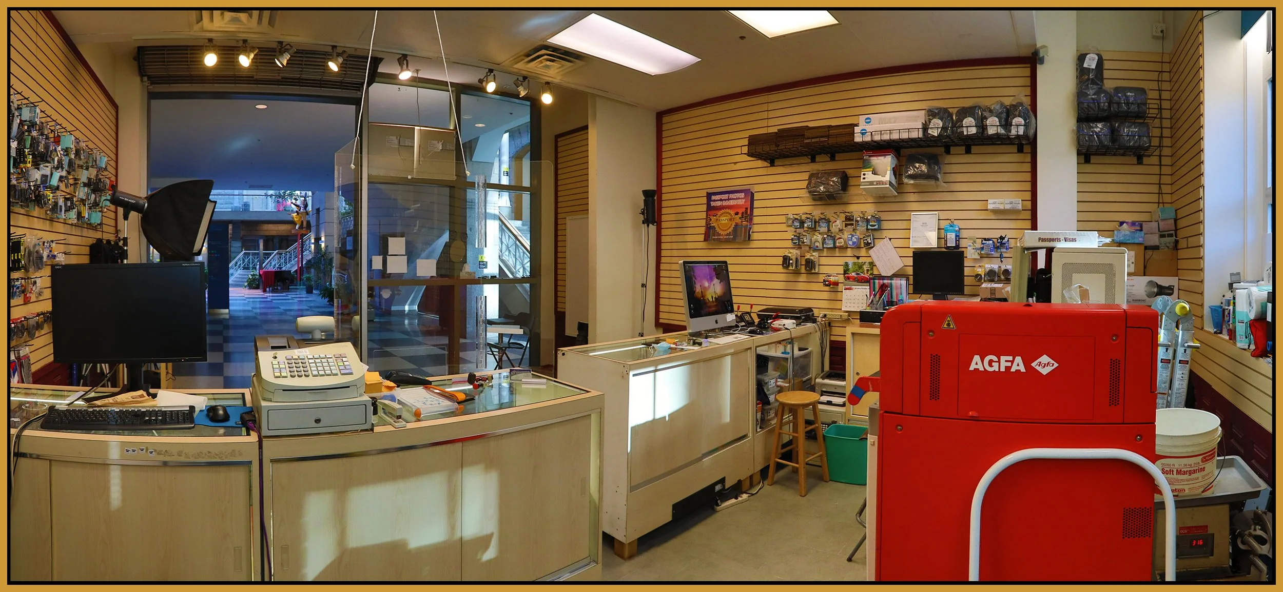 Gastown Photo in Sinclair Ctr_Oct 24_2020_HDR_Pan_4G9783_4x9s.jpg