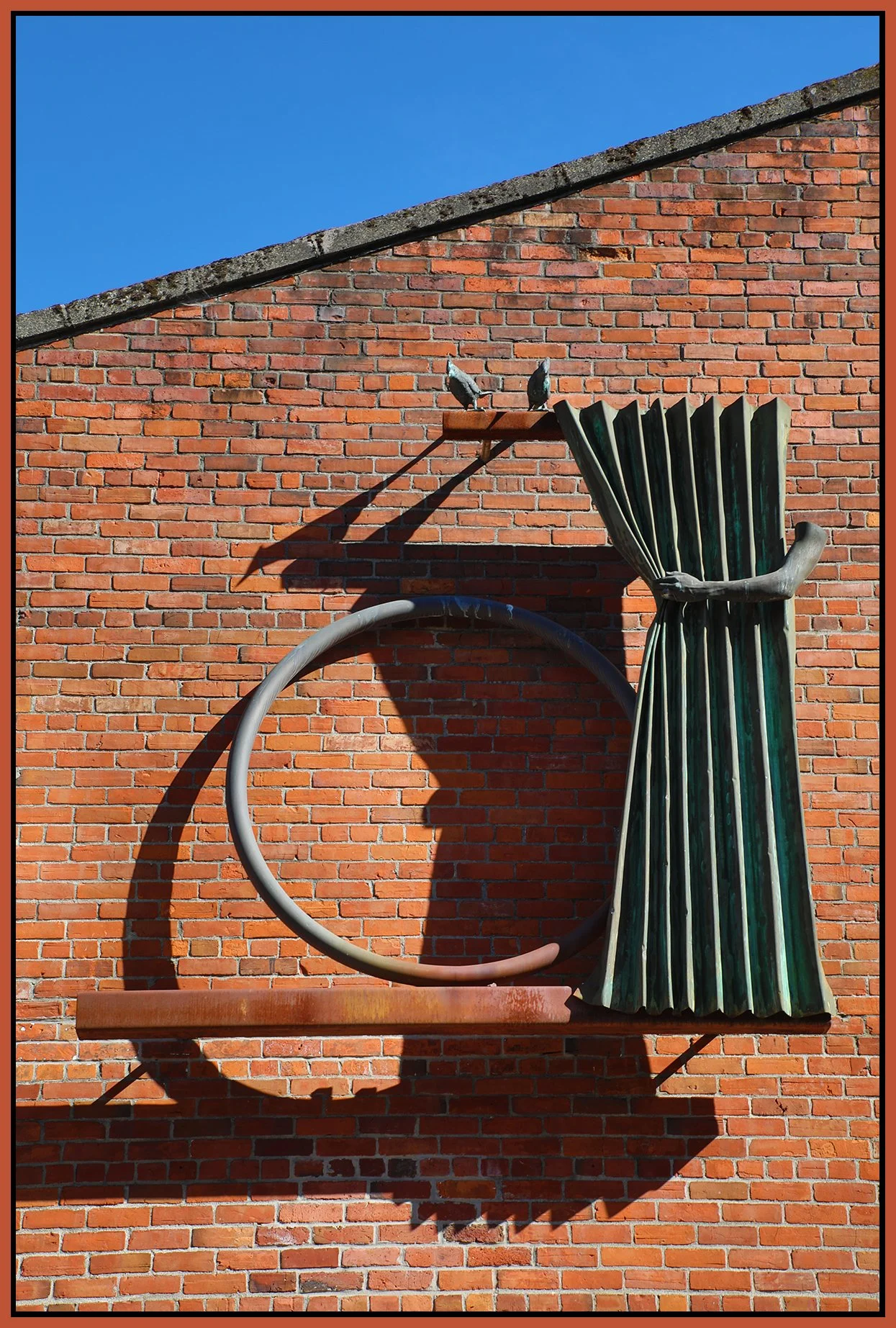 Roundhouse Mews Art_Aug 14_2022_HDR_4H1923_4x6s.jpg
