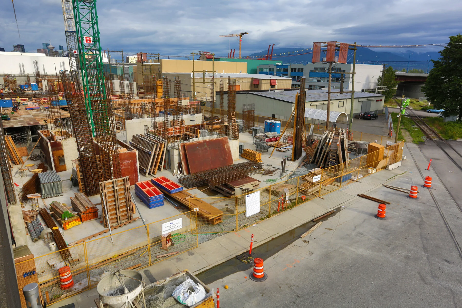 Strathcona Village Const_Jun 9_2016_HDR_K9086_4x6.jpg