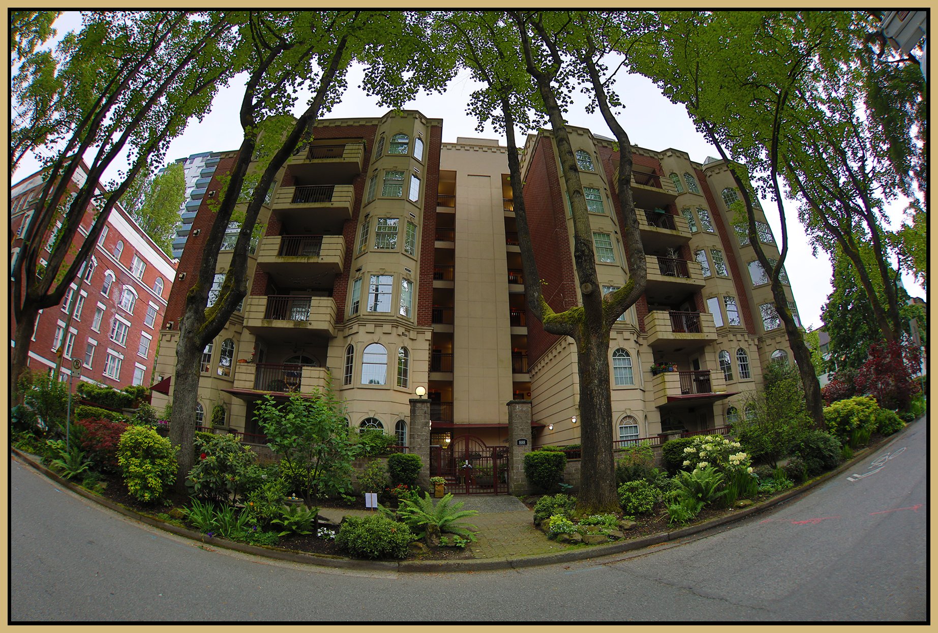 888 Bute St_May 29_2022_HDR_4G9793_4x6s.jpg