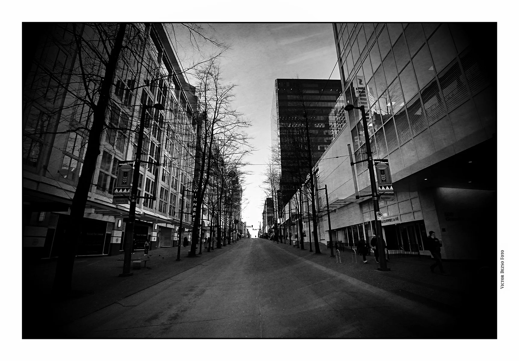 600 Granville St LkgS_Jan 19_2025_HDR_5E8086_peRFP-BW_4x6.jpg