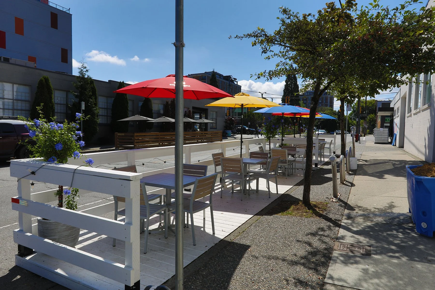 Curbside Seating Strathcona Beer_Aug 25_2020_HDR_4G2445_4x6.jpg