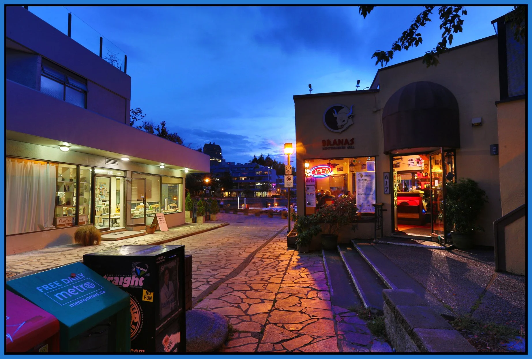 Branas Café_Vancouver_Aug 31_2016_HDR_L9264_4x6s.jpg