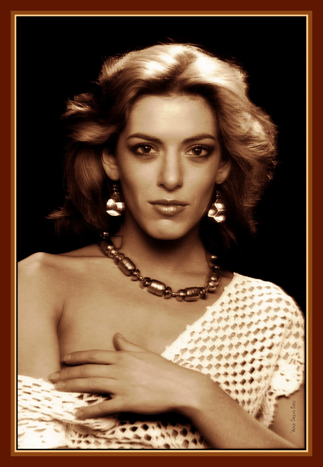 Jesse Taylor_1970's_4988_pesepia_Shrpn_BwSftF_B&s_4x6s2.jpg