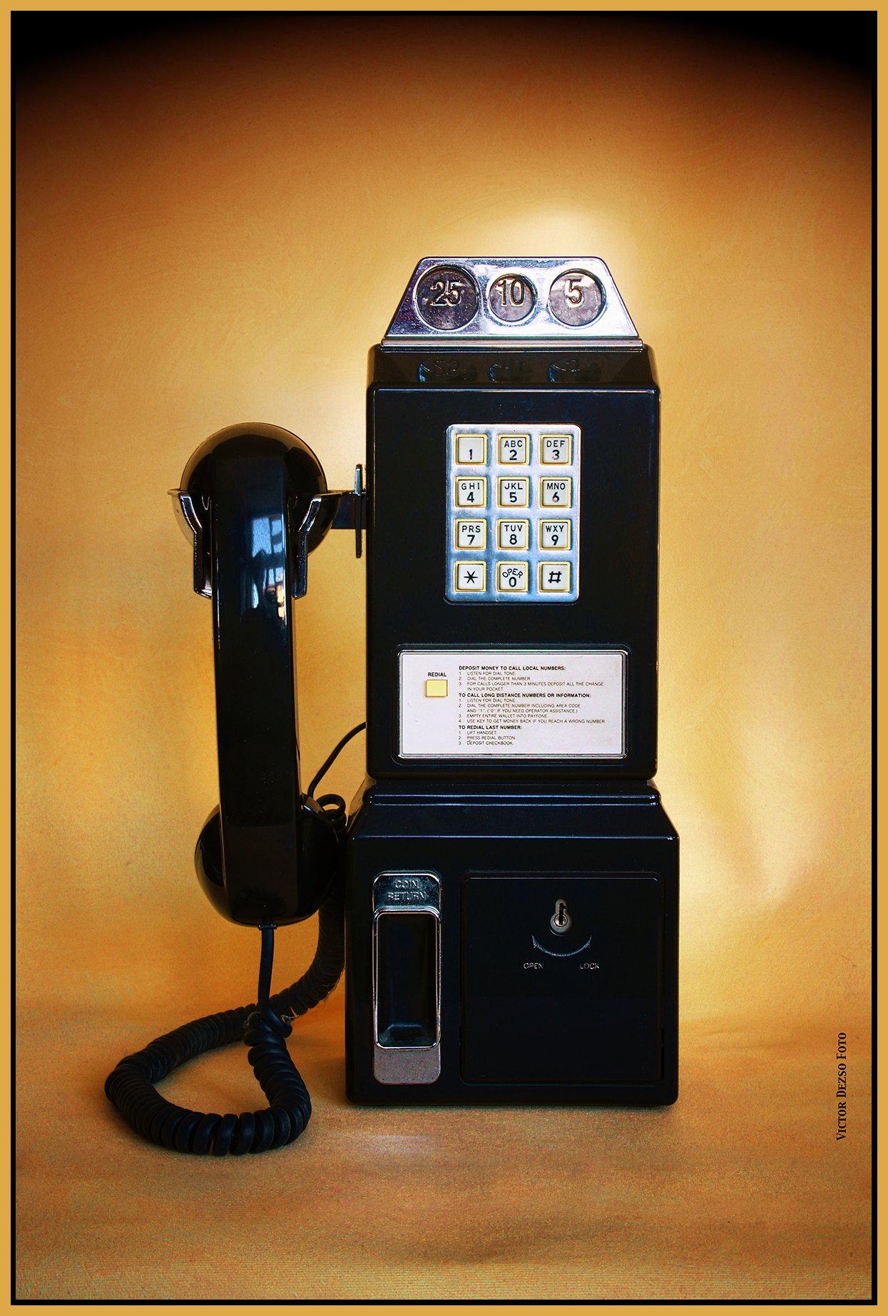 Pay Phone_Jul 2_2023_HDR_3B8325_peShrpfctBr_4x6s.jpg