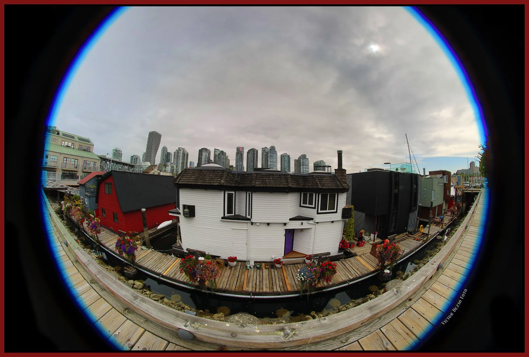 Granville Island Houseboats LkgN_Jul 2_2025_HDR_5F5023_4x6s.jpg