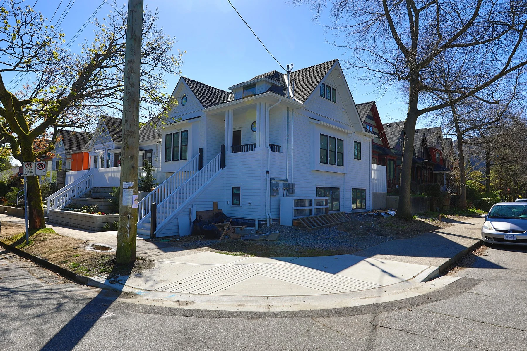 703 Heatley St Const_Apr 12_2024_HDR_4H6795_4x6.jpg