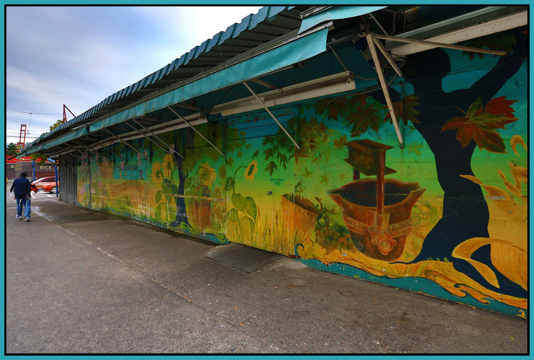 Sunrise Mkt Mural_Aug 19_2012_HDR_C2019_4x6s.jpg