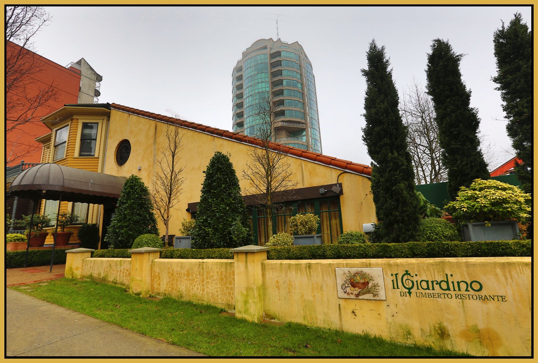 Il Giardino_Jan 20_2013_HDR_C4763_4x6s.jpg