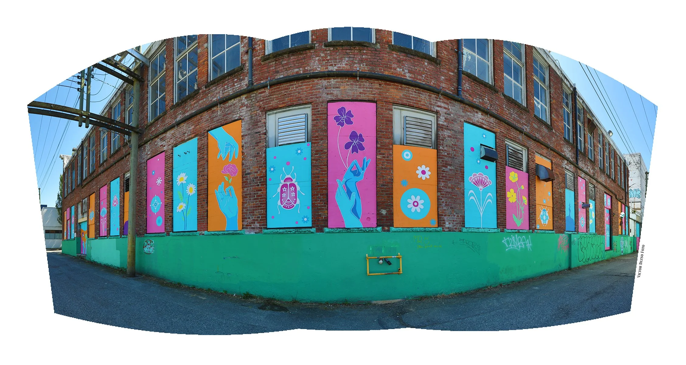 Alley Off Ontario St Murals_Aug 10_2025_HDR_Pan_4K0334_4x8.jpg