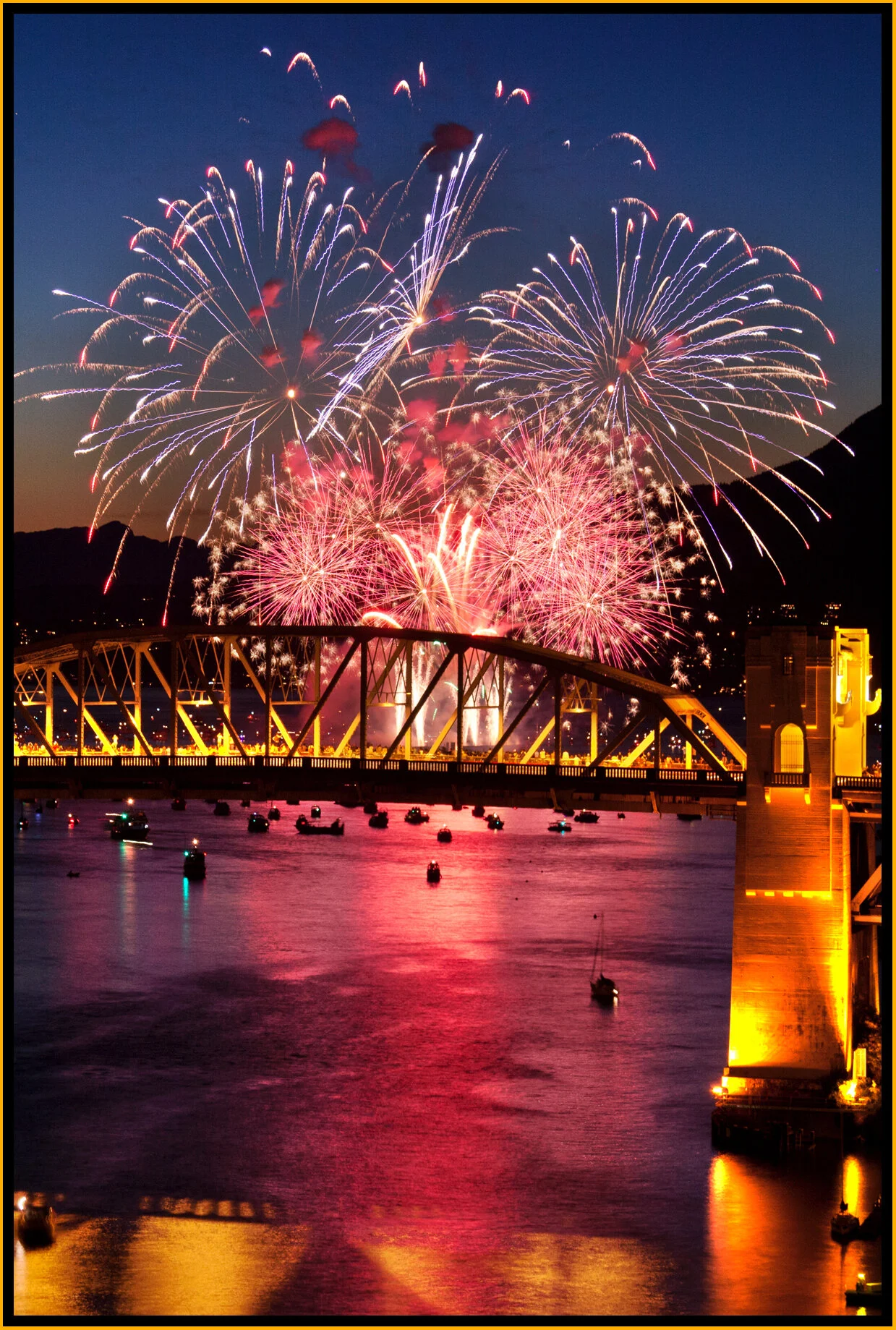 Fireworks Japan_Aug 2_2014_6834v_4x6s.jpg