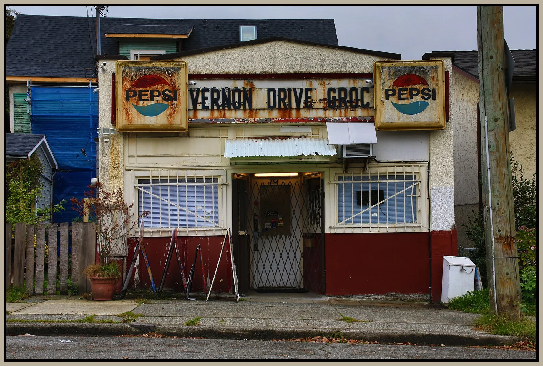 Vernon Groc Store_Oct 8_2018_HDR_A8234_4x6s.jpg