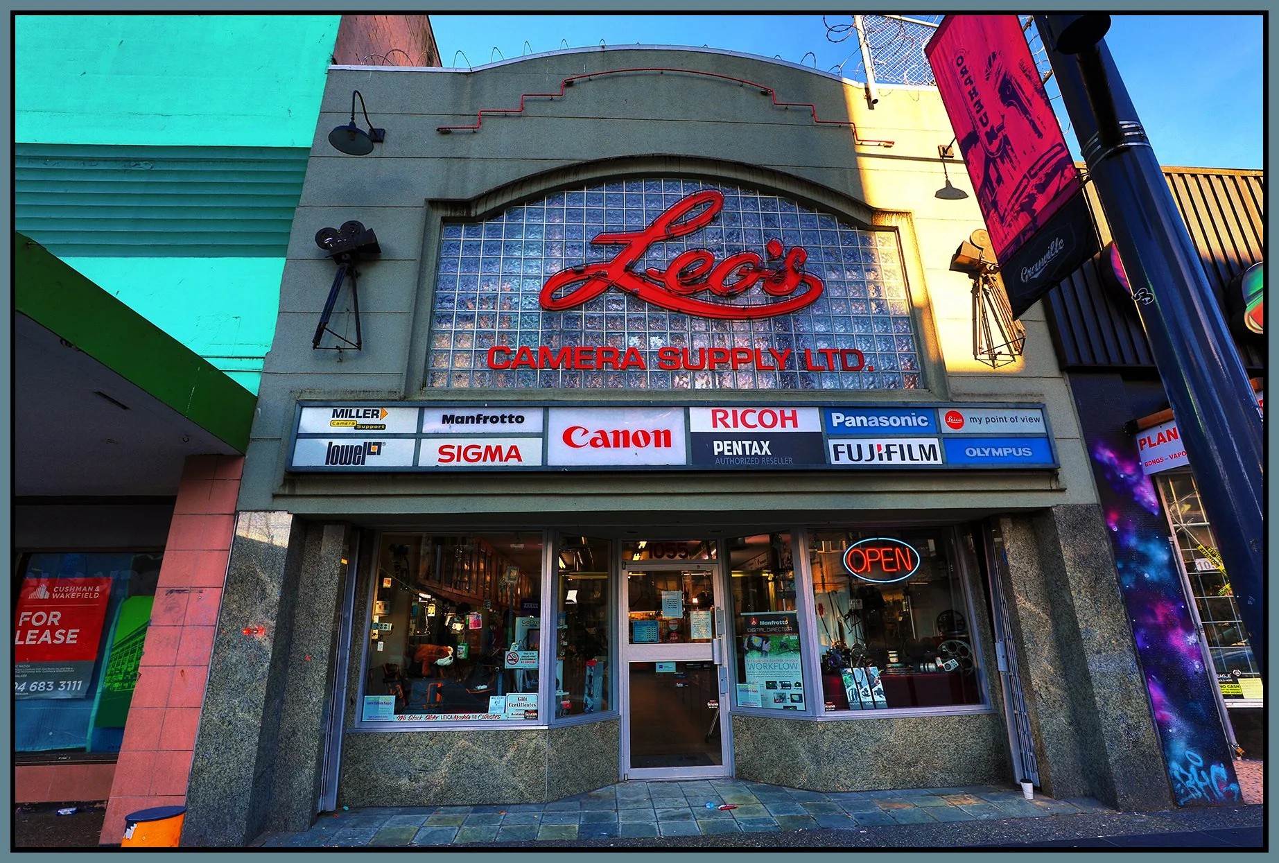 Leo's Camera Supply_Feb 10_2018_HDR_4C5461_peB&s_4x6s.jpg