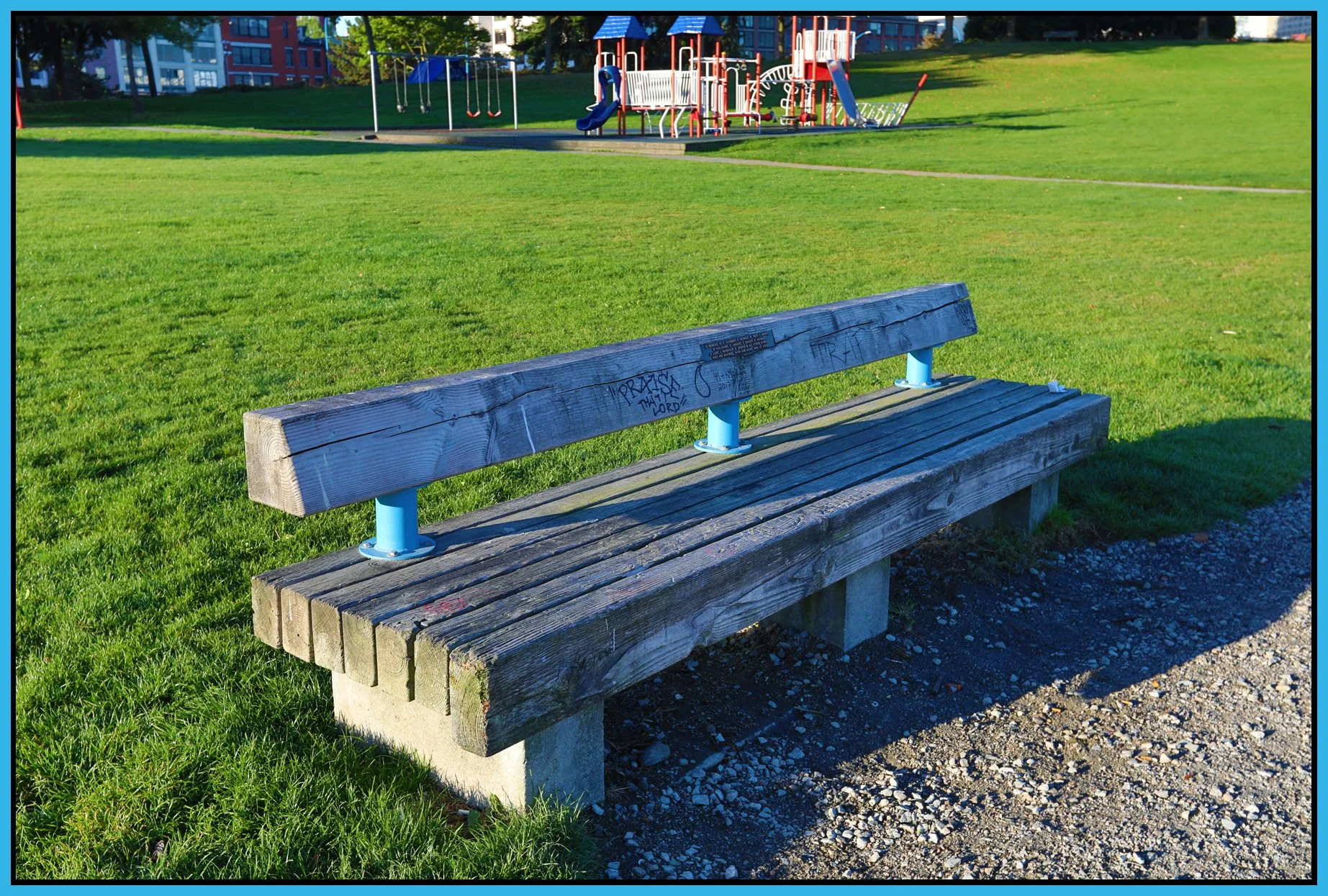 Bench in Crab Pk_Oct 3_2017_HDR_B8022_4x6s.jpg