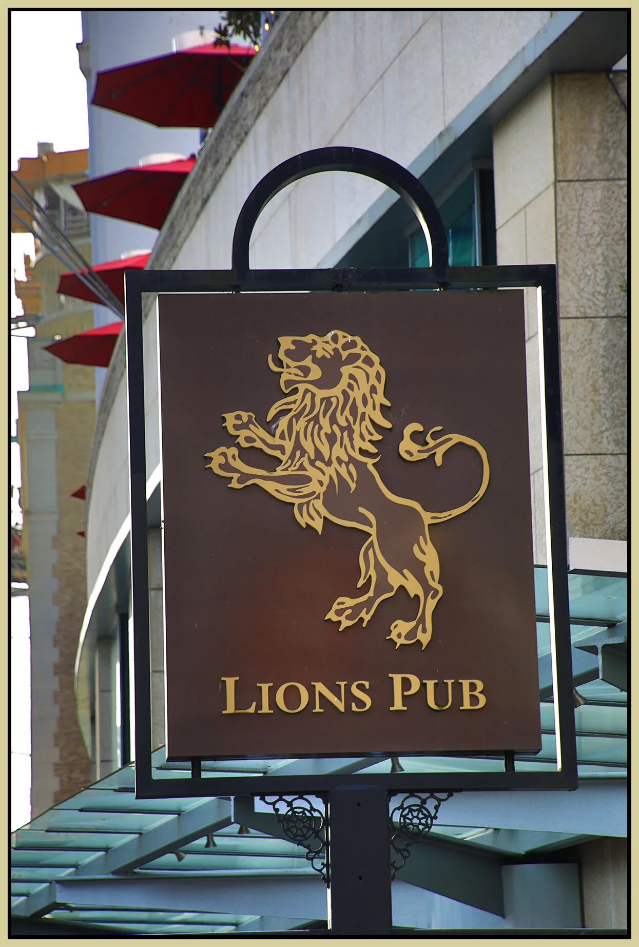 Lions Pub Sign_Apr 6_2021_HDR_5A7222_4x6s.jpg