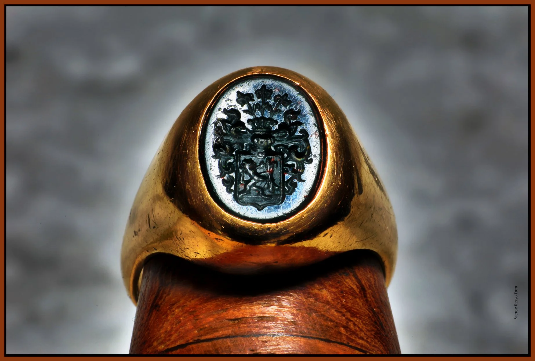 Dezso Family Crest Ring_Apr 25_2017_HDR_A2197_peNicehdr_4x6s.jpg