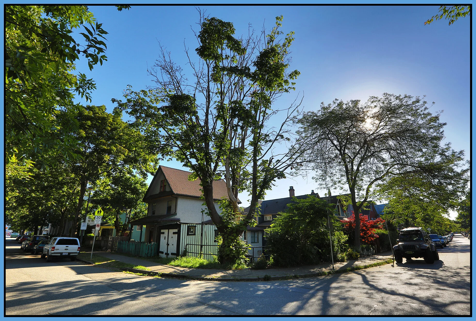 580 Heatley St Strathcona_Jun 17_2019_HDR_E1432_4x6s.jpg